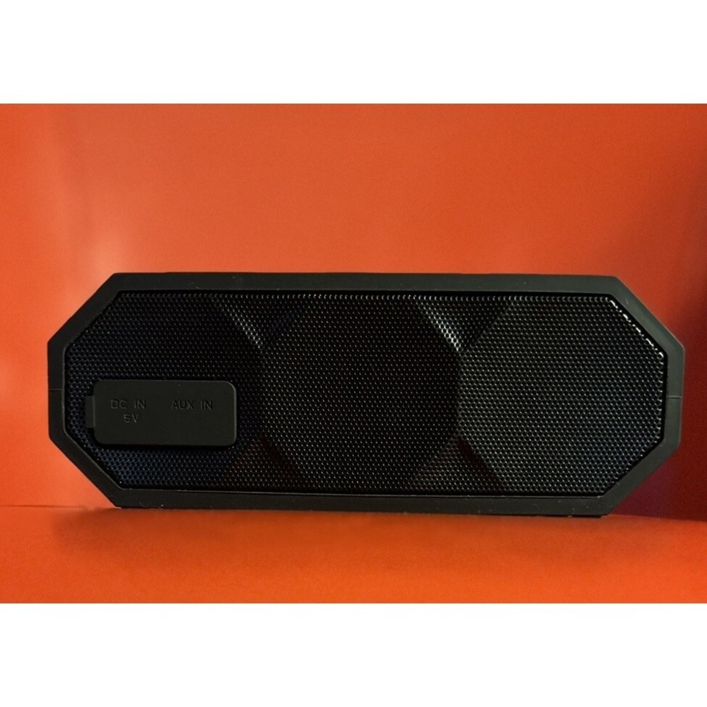 Altec Lansing Bluetooth Speaker - Excellent Condition - Picture 4 of 7